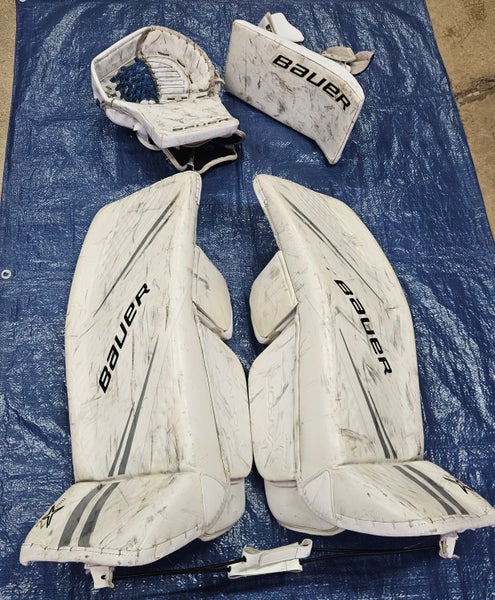Bauer Goalie Senior Medium Full Set Regular (Used)