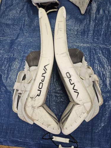 Bauer Goalie Senior Medium Full Set Regular (Used)