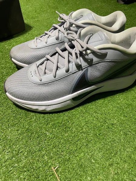 Men's Size M 10.0 (W 11.0) Nike Shoes (Used)