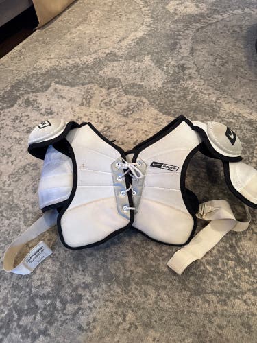 XL Senior Bauer Pro Vintage Shoulder Pads (Used)