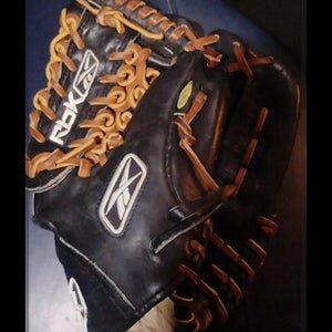 2010 Infield RH Reebok VR6000 Premier Series Baseball Glove 11" (New)
