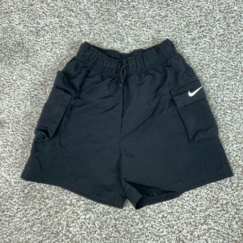 Nike Shorts Womens XS Black Cargo Nylon Athletic Sportswear Essential Woven High