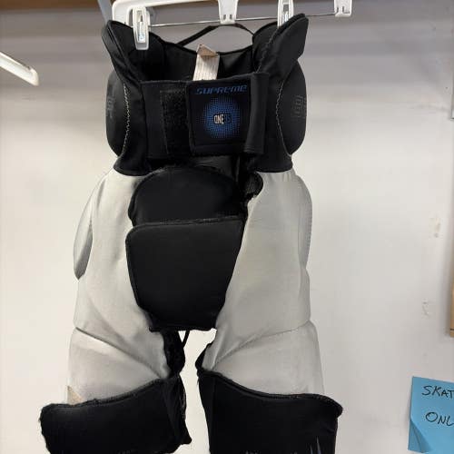 Senior Size Medium Bauer Supreme ONE95 Ice Hockey Girdle Pants