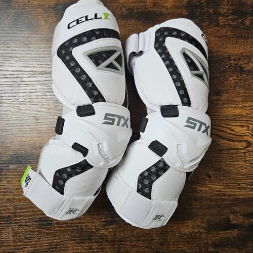 Medium STX Cell V Arm Guards