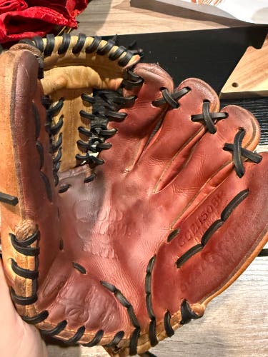 Rawlings Gold Glove Elite RH Infield Baseball Glove 11.5" MAKE OFFERS!!