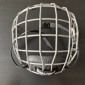 Used Medium Bauer True Vision 1 / FM2100 cage