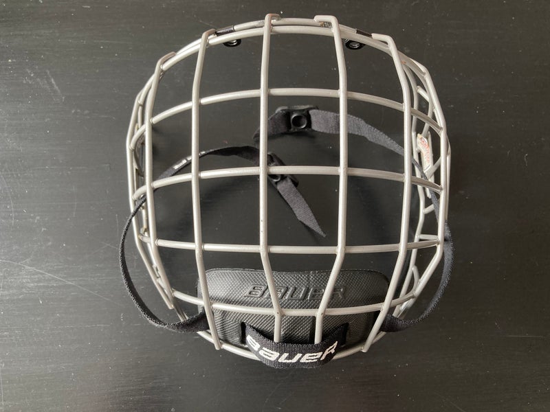 Used Medium Bauer True Vision 1 / FM2100 cage