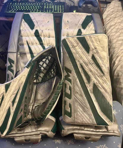 CCM EFlex 4 Regular Pro Stock (Used)