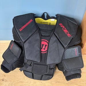 Medium Warrior Ritual X3E Goalie Chest Protector (Used)