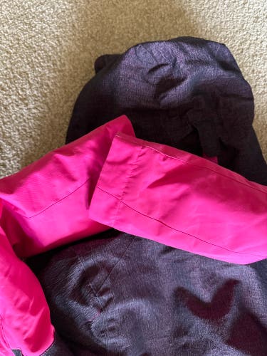 Pink Women's Youth Size 10 Roxy Ski Pants (Used)