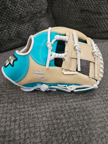 SSK Z9 Maestro Baseball Glove 11.5" - RH Infield (New)