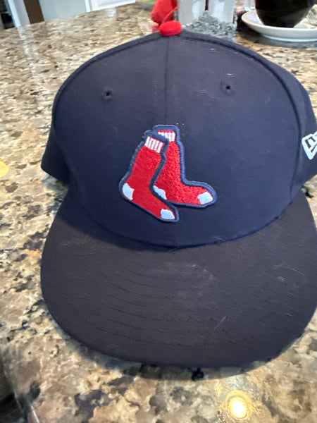 Men's 7 1/4 New Era Hat (Used)