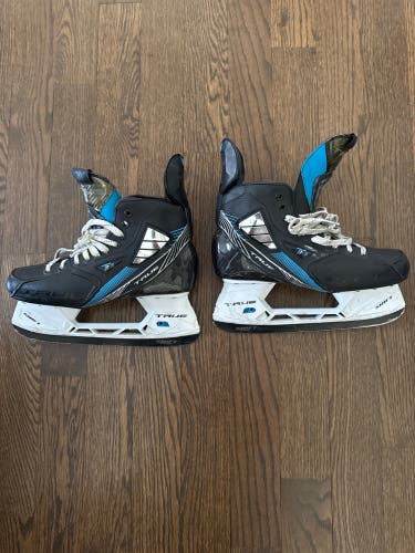 2021 True TF9 Hockey Skates 10 (Used)