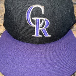 Men's 7 1/4 New Era Hat (Used)