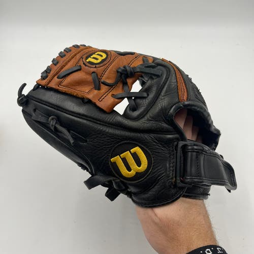 Wilson A700 LH Infield Baseball Glove 11" (Used)