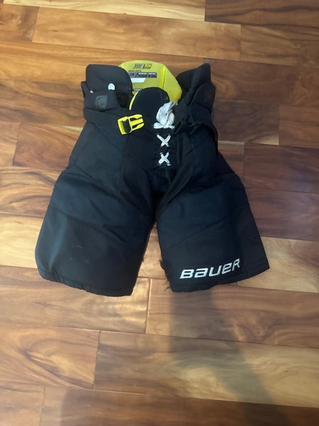 Junior Medium Bauer Supreme 3S Pro Hockey Pants (Used)