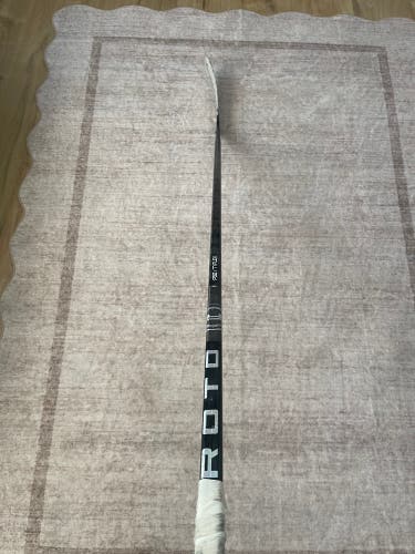 Senior Bauer Proto-R Right Handed Hockey Stick P92 77 Flex (Used)