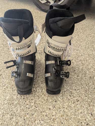 Mondo 23 & 23.5 Women's Atomic All Mountain Hawx Ultra 85 W Ski Boots (Used)