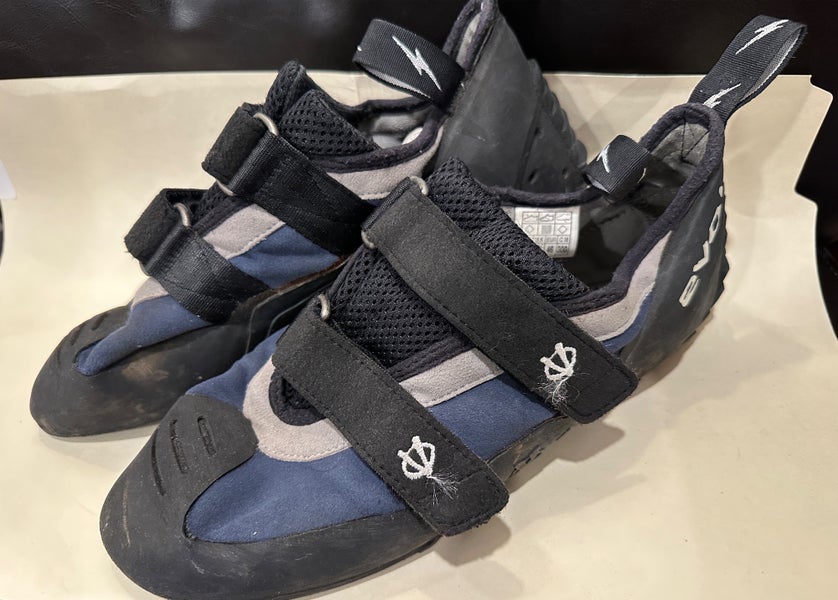 Evolv men’s rock Climbing shoes 11 US 44 Eur Climbing Shoes