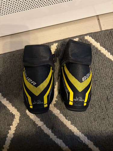 Youth Large Bauer Supreme TotalOne MX3 Elbow Pads (Used)