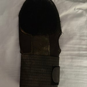 Black Senior EvoShield Sliding Mitt (Used)