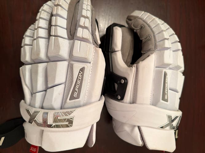 STX Surgeon RZR2 Lacrosse Gloves Large (Used)