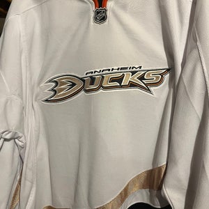 White XL Men's Reebok Jersey (Used)