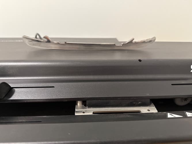 Used Bladetech Runners 246 mm