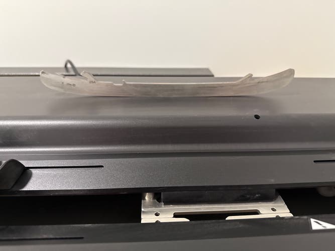 Used Bauer LS2 Runners 254 mm