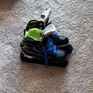 Bauer GSX Hockey Goalie Skates Extra Wide Width 5 (Used)