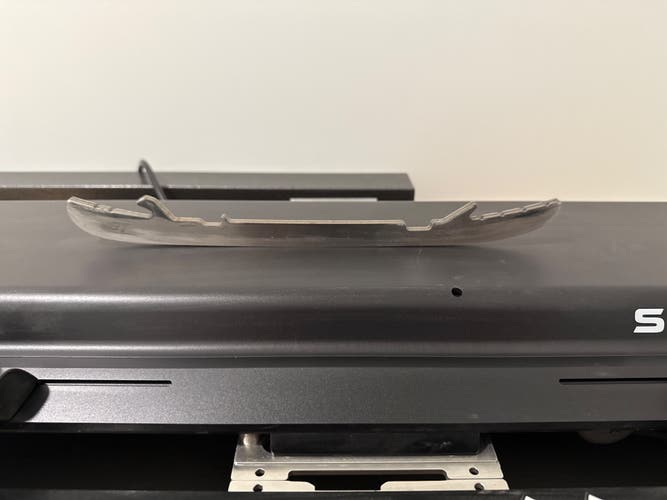 Used Bladetech Runners 272 mm