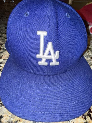 Blue Men's 7 1/8 New Era Hat (Used)