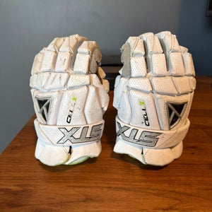 STX Cell V Lacrosse Gloves Small (Used)