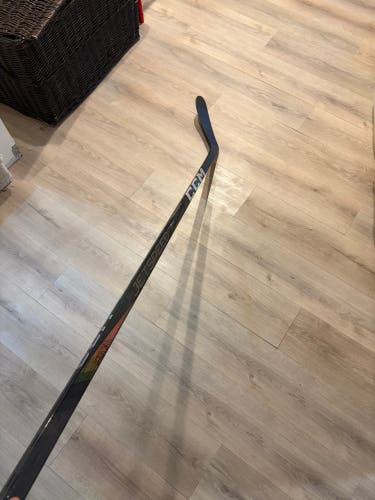 Senior CCM JetSpeed FT7 Pro Left Hand Hockey Stick P28 75 Flex Pro Stock (New)