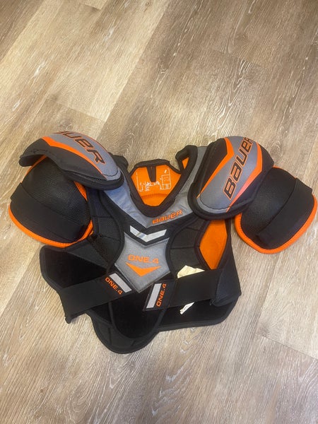 Large Junior Bauer Supreme One.4 Shoulder Pads (Used)