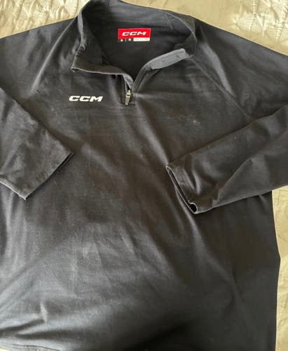 Black Men's XL CCM Sweatshirt (Used)