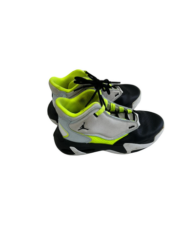 Used Jordan MAX AURA Basketball Shoes Y White And Optic Yellow Junior 04 11692-S000144985
