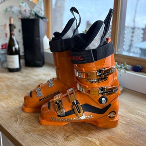 Mondo 24 & 24.5 Unisex Rossignol Racing Radical World Cup Ski Boots Stiff Flex (New)