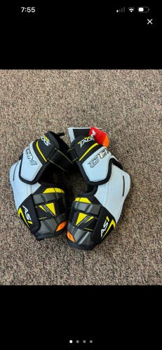 Senior Large CCM Super Tacks AS1 Elbow Pads Pro Stock (New)