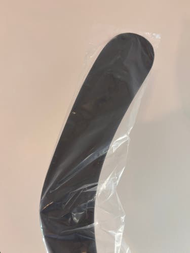 Senior Bauer Proto2 Right Handed Hockey Stick P92 77 Flex (New)