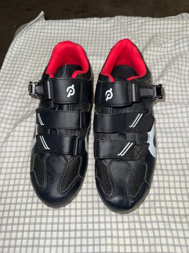 Men's Size 9 Peloton Bike Shoes (Used)