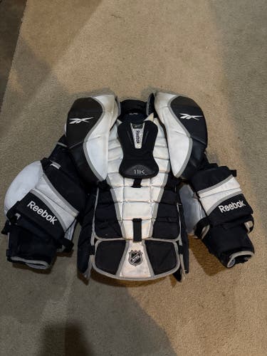 XL Reebok 11K Goalie Chest Protector (Used)