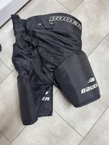 Senior Medium Bauer Hockey Pants (Used)