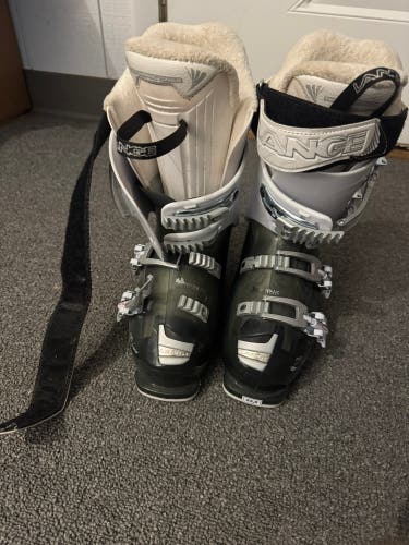 Mondo 23 & 23.5 Women's Lange Ski Boots (Used)