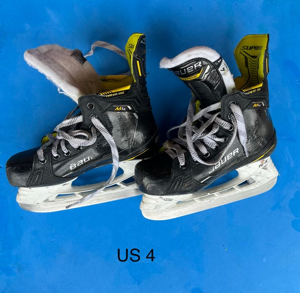 2022 Bauer Supreme M4 Hockey Skates Size 4 (Used)
