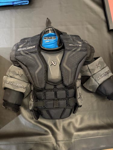 XS Bauer Elite Goalie Chest Protector (Used)