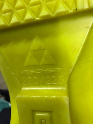 Mondo 22 & 22.5 Kid's Fischer RC4 Podium Ski Boots Soft Flex (Used)