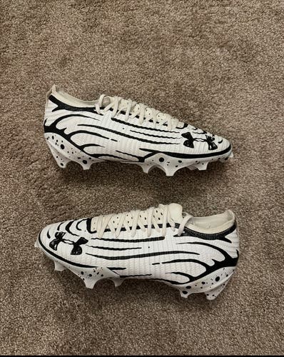 Men's Size M 10.5 (W 11.5) all American Under Armour Blur pro Low Top Molded Cleats (Used)