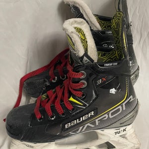 Used Bauer Hockey Skates Vapor 3X 1.5D