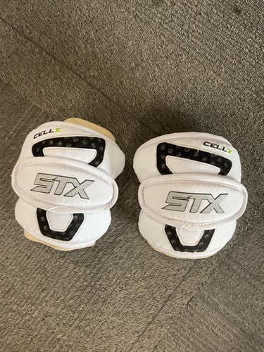 Used STX CELL V Lacrosse Arm Pads/Guards White LG 11614-S000227787